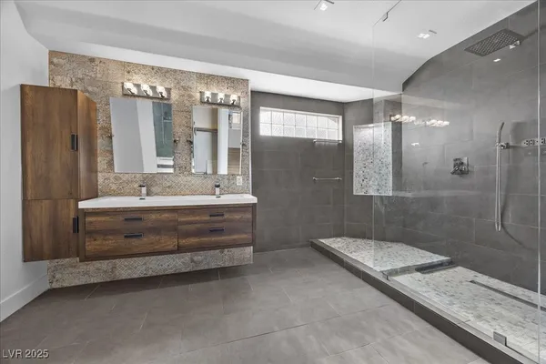 $4,674 | 6332 Peggotty Avenue, Las Vegas, NV 89130