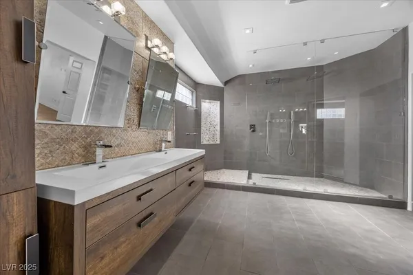 $4,674 | 6332 Peggotty Avenue, Las Vegas, NV 89130