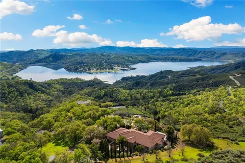 $1,825,000 | 1220 Skylar Lane, Lake Nacimiento, CA 93426