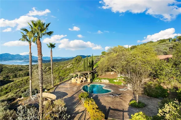 $1,825,000 | 1220 Skylar Lane, Lake Nacimiento, CA 93426