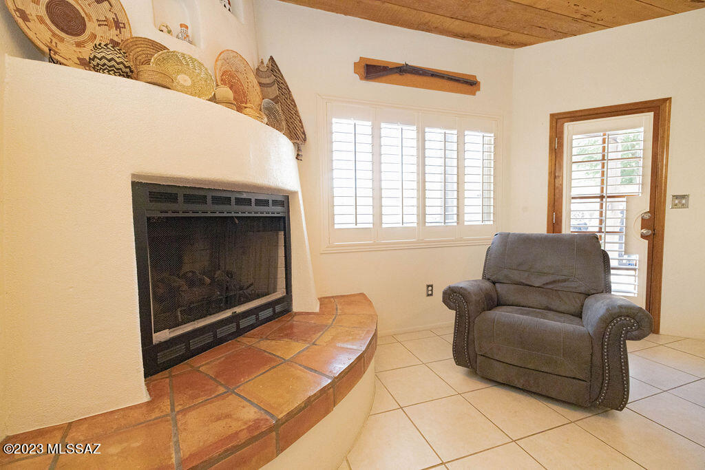1719 Deer Hollow Loop Tucson, AZ 85737 - Photo 10 of 46
