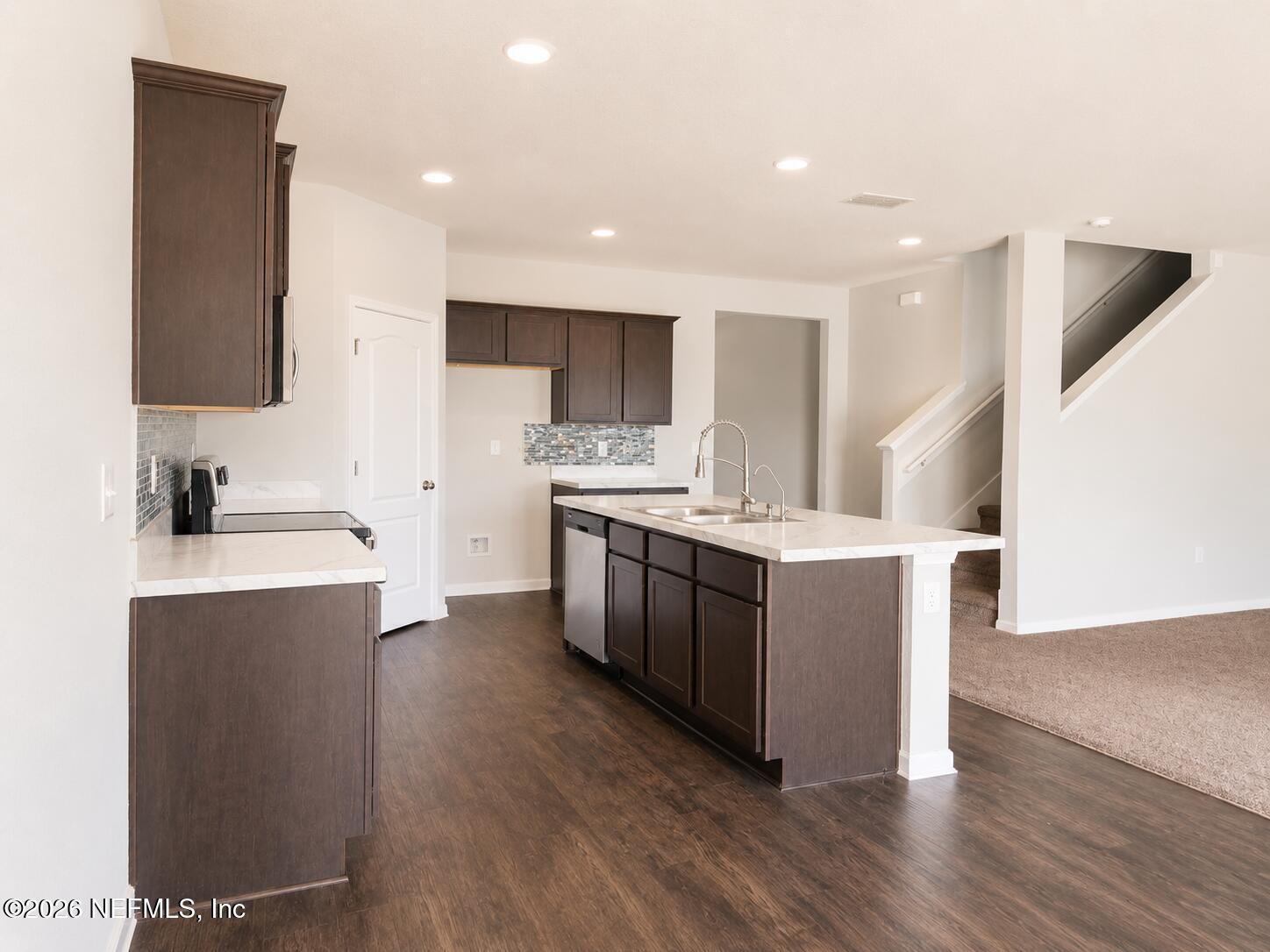 3352 Garden Brook Road Jacksonville, FL 32208 - Photo 11 of 29 KITCHEN