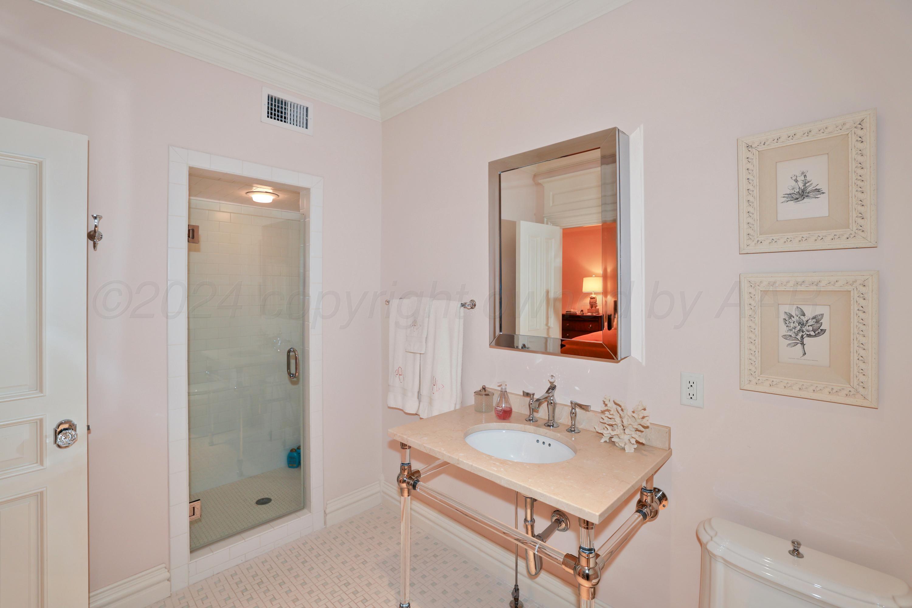 33 Oldham Circle Amarillo, TX 79109 - Photo 55 of 96 33-Bedroom Downstairs Bath