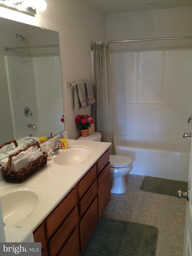 5630 New Forge Road White Marsh, MD 21162 - Photo 3 of 28 Bath