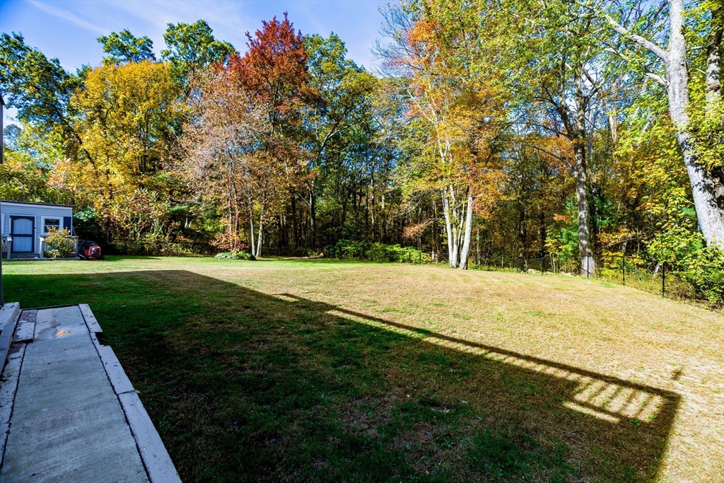 378 Rondeau Street Palmer, MA 01069 - Photo 23 of 31