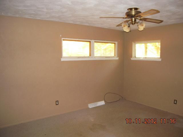 56285 Cedar Road Mishawaka, IN 46545 - Photo 5 of 17 Gallery Image 5