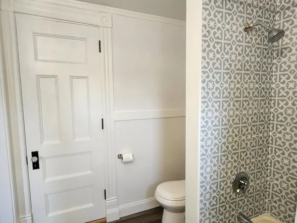 $1,800 | 105 East Main Street, Unit 2, Orange, MA 01364