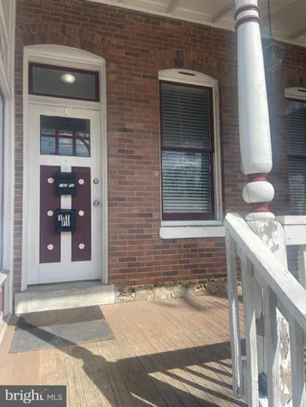 $1,550 | 7611 Ridge Avenue, Unit 2, Philadelphia, PA 19128