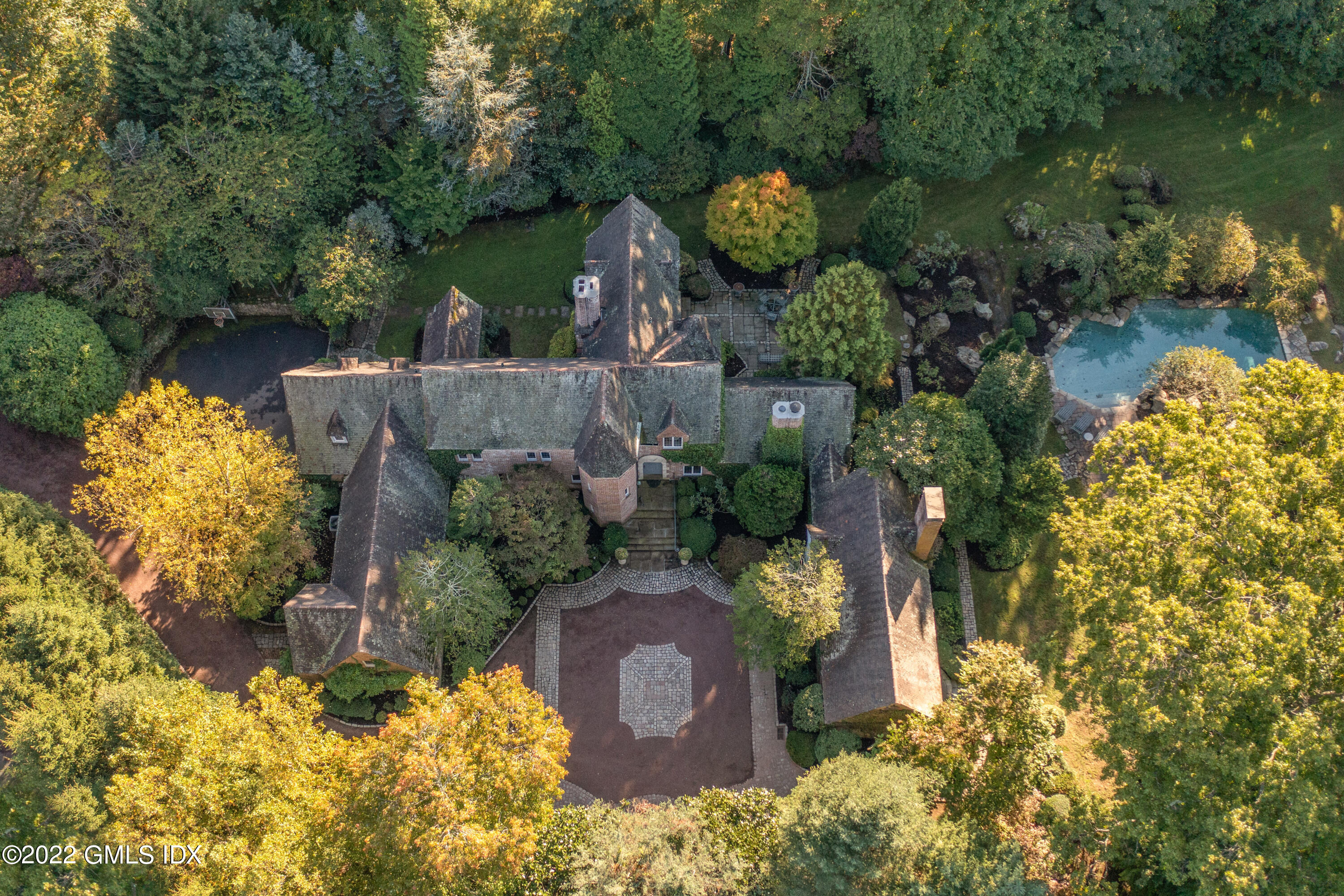 520 Indian Field Road, Greenwich, CT 06830 Compass