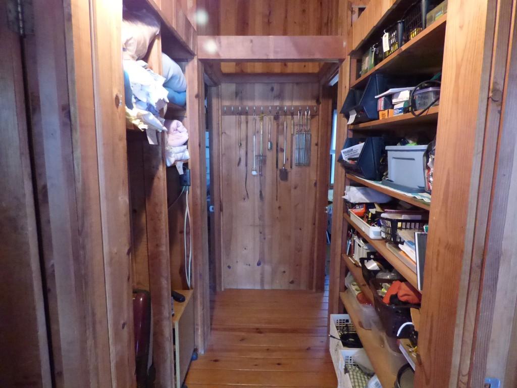 175 Red Cloud Road Ten Mile, TN 37880 - Photo 32 of 39 Hallway with storage (Medium)