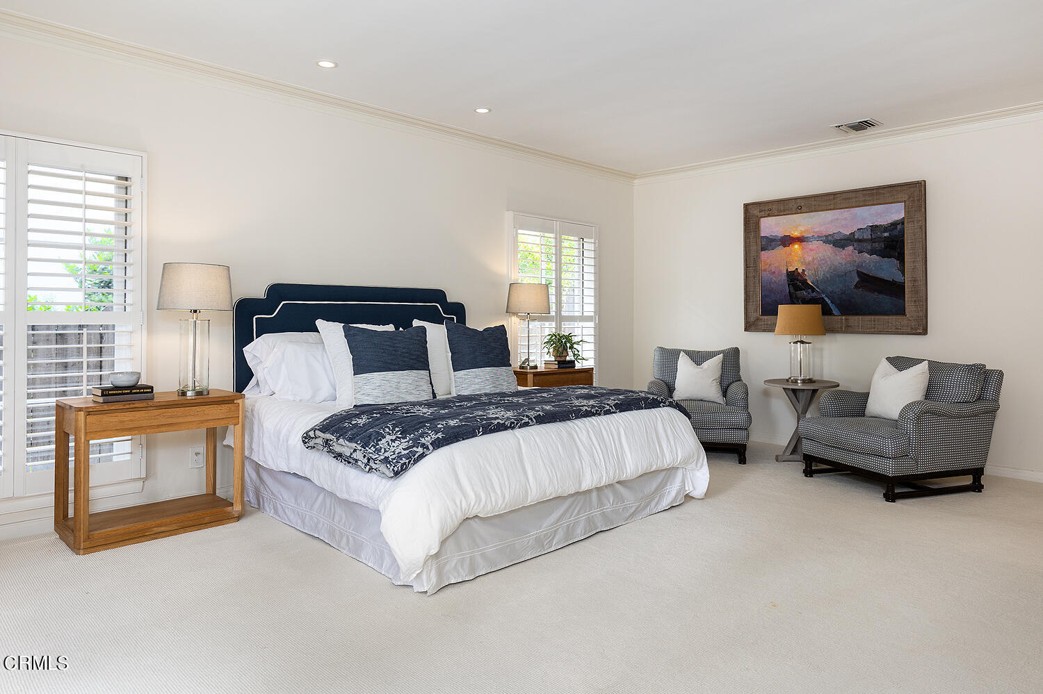 780 Huntington Circle Pasadena, CA 91106 - Photo 26 of 55 a bedroom with a bed and couch