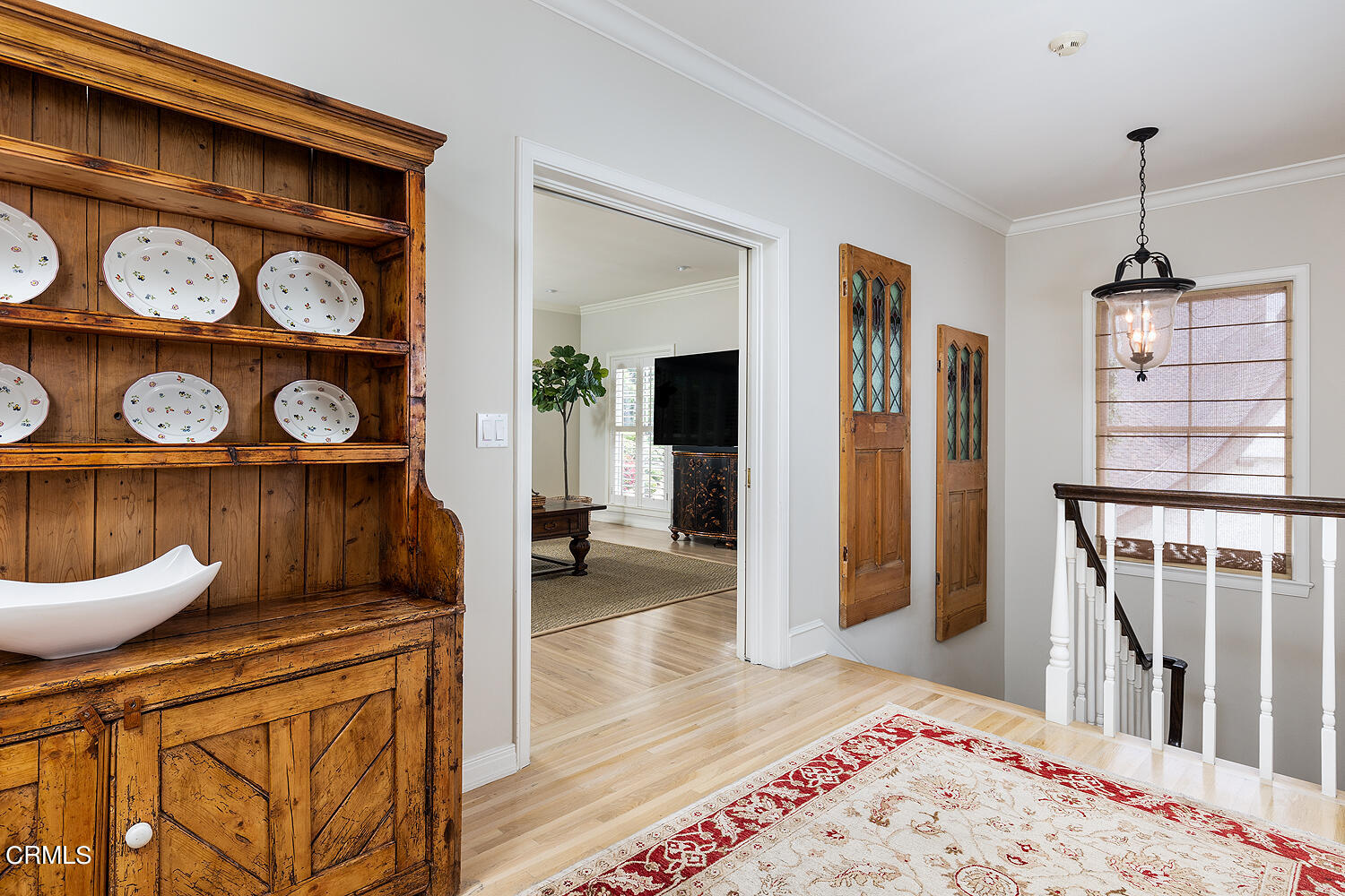 780 Huntington Circle Pasadena, CA 91106 - Photo 31 of 55 a living room with furniture and wooden floor