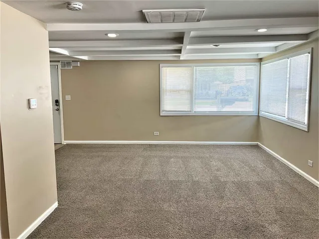 $2,795 | 4949 Paxton Road, Oak Lawn, IL 60453