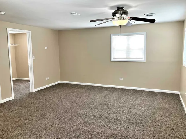 $2,795 | 4949 Paxton Road, Oak Lawn, IL 60453