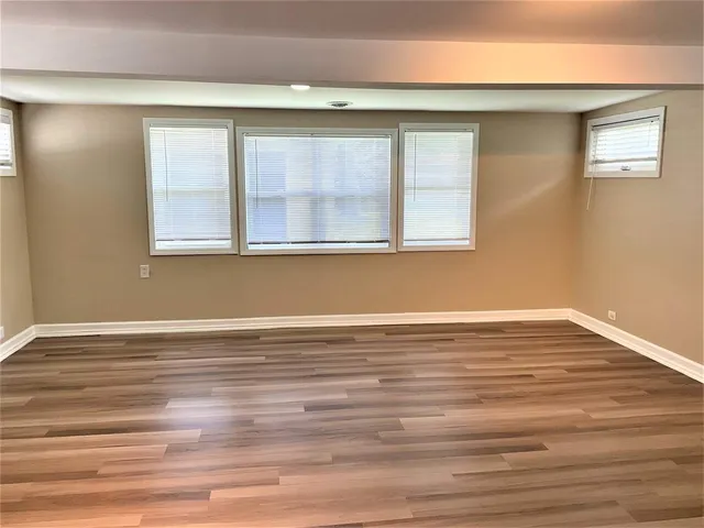 $2,795 | 4949 Paxton Road, Oak Lawn, IL 60453