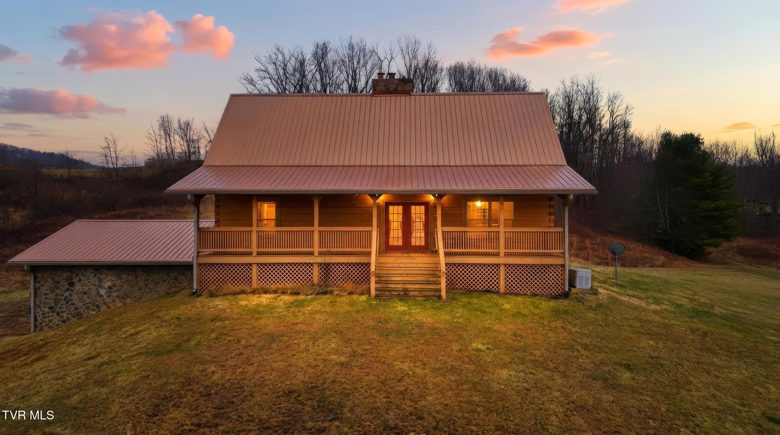 1_dji_20251226125527_0179_d_twilight_fb8