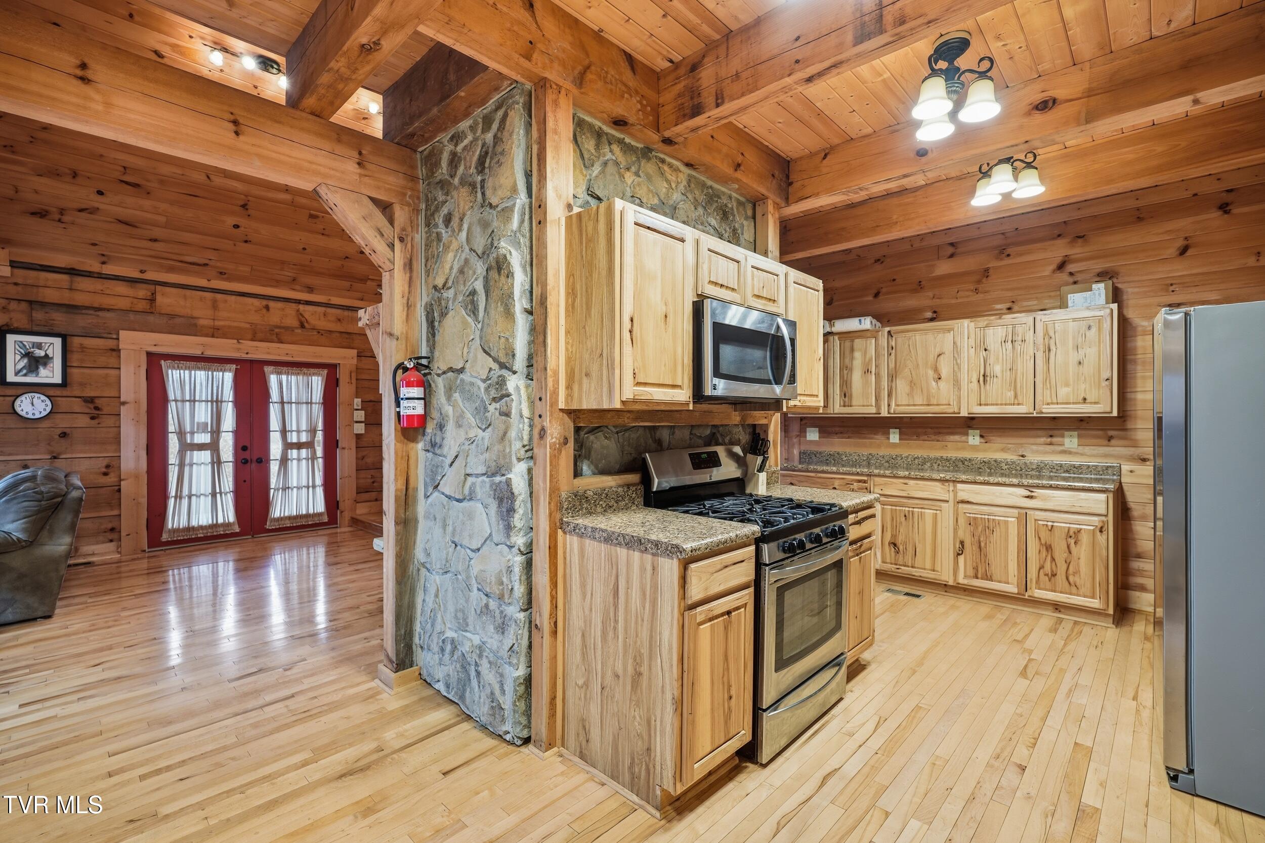 274 Flat Ridge Road Troutdale, VA 24378 - Photo 11 of 44 14_dsc07033