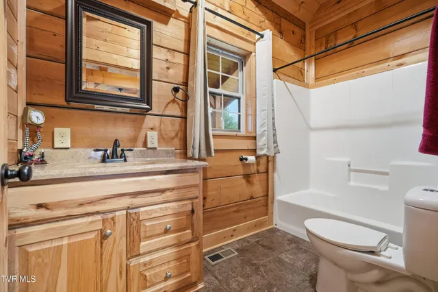 $510,000 | 274 Flat Ridge Road, Troutdale, VA 24378