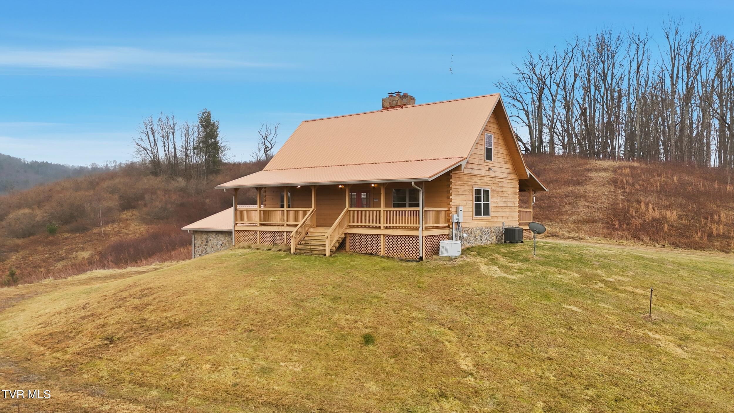 274 Flat Ridge Road Troutdale, VA 24378 - Photo 2 of 44 3_dji_20251226125505_0178_d