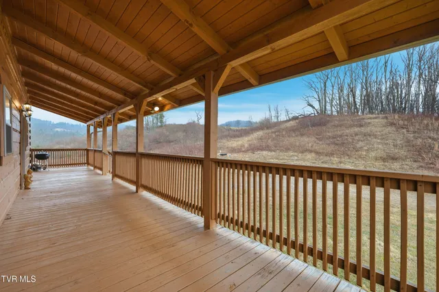 $510,000 | 274 Flat Ridge Road, Troutdale, VA 24378