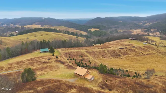 $510,000 | 274 Flat Ridge Road, Troutdale, VA 24378