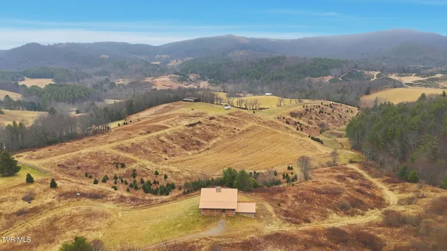 $510,000 | 274 Flat Ridge Road, Troutdale, VA 24378