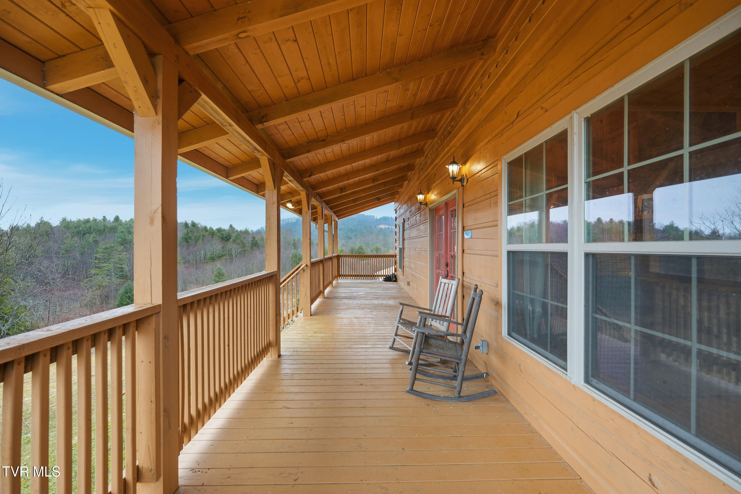 274 Flat Ridge Road Troutdale, VA 24378 - Photo 7 of 44 7_dsc07114