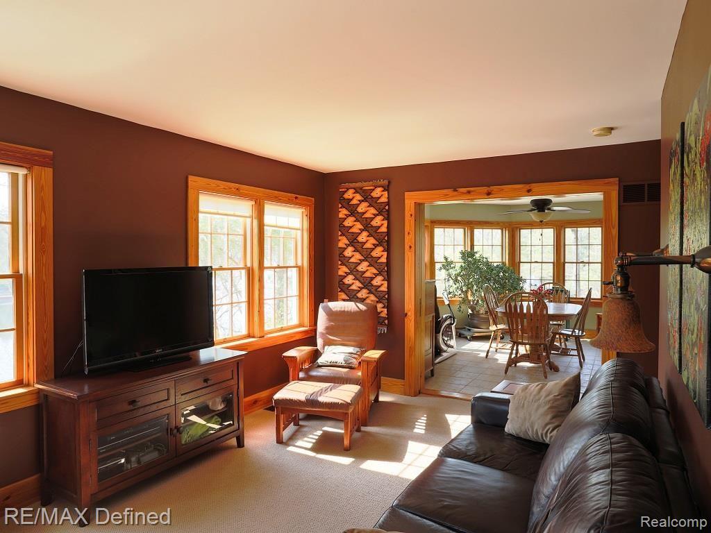 1190 Seneca Road Lake Orion, MI 48362 - Photo 31 of 47 Seneca 1190 den #2.jpg