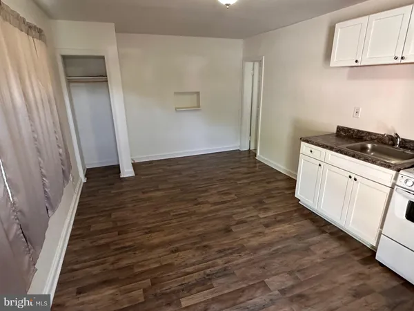 $750 | 268 Wilkes Street, Unit 14, Berkeley Springs, WV 25411