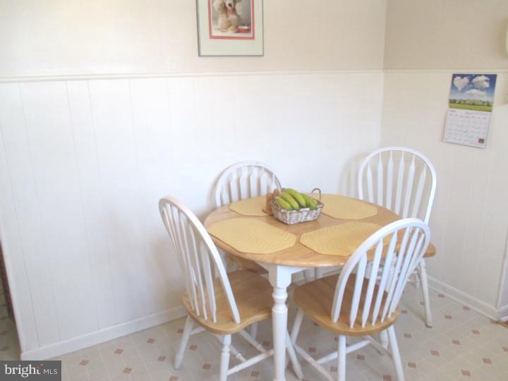 416 Berlin Road Clementon, NJ 08021 - Photo 4 of 16 Kitchen