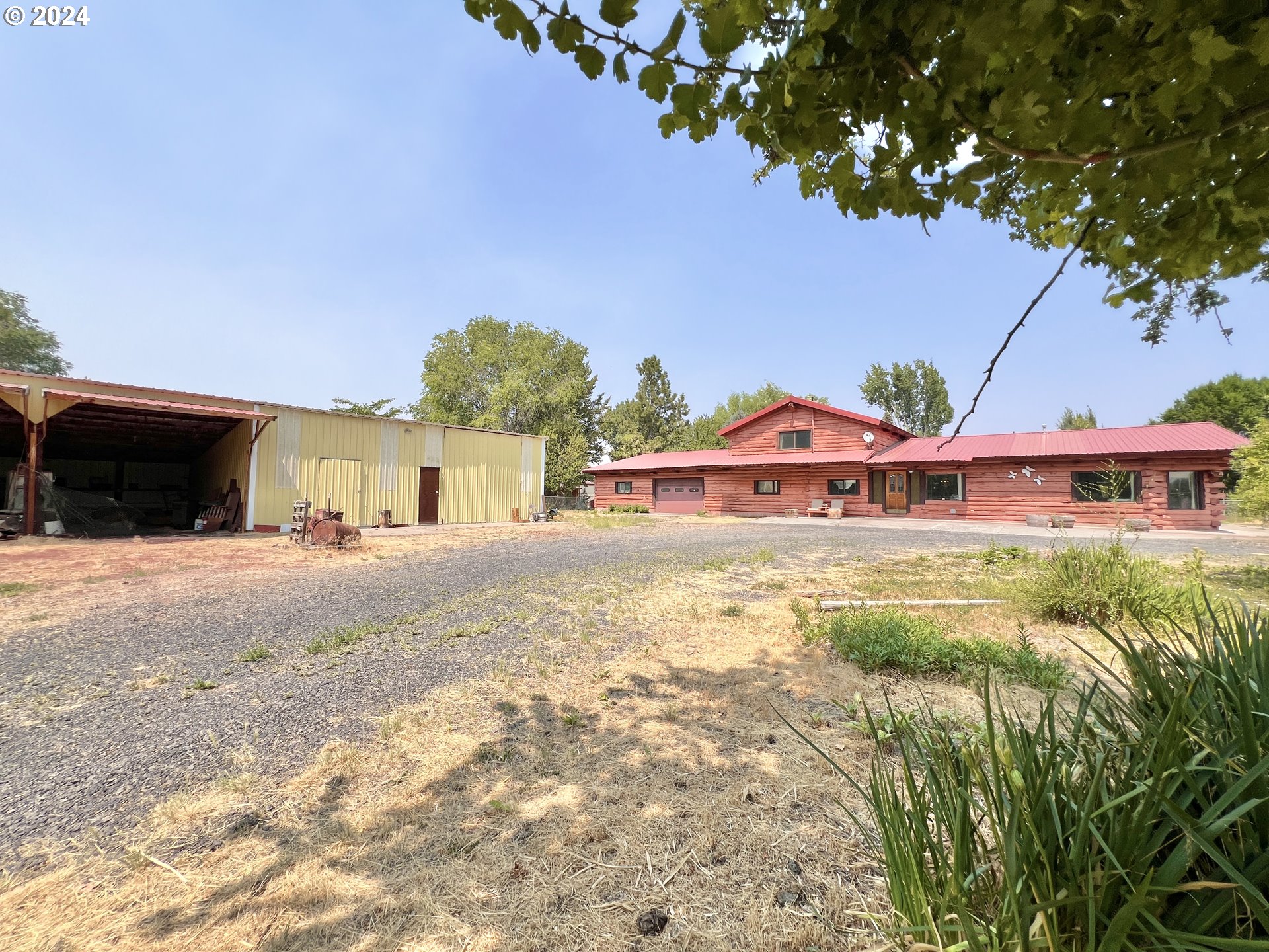 530 Riverside Drive Burns, OR 97720 - Photo 2 of 42