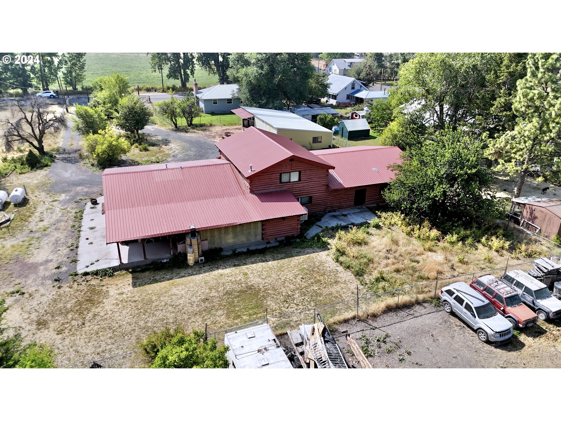 530 Riverside Drive Burns, OR 97720 - Photo 4 of 42