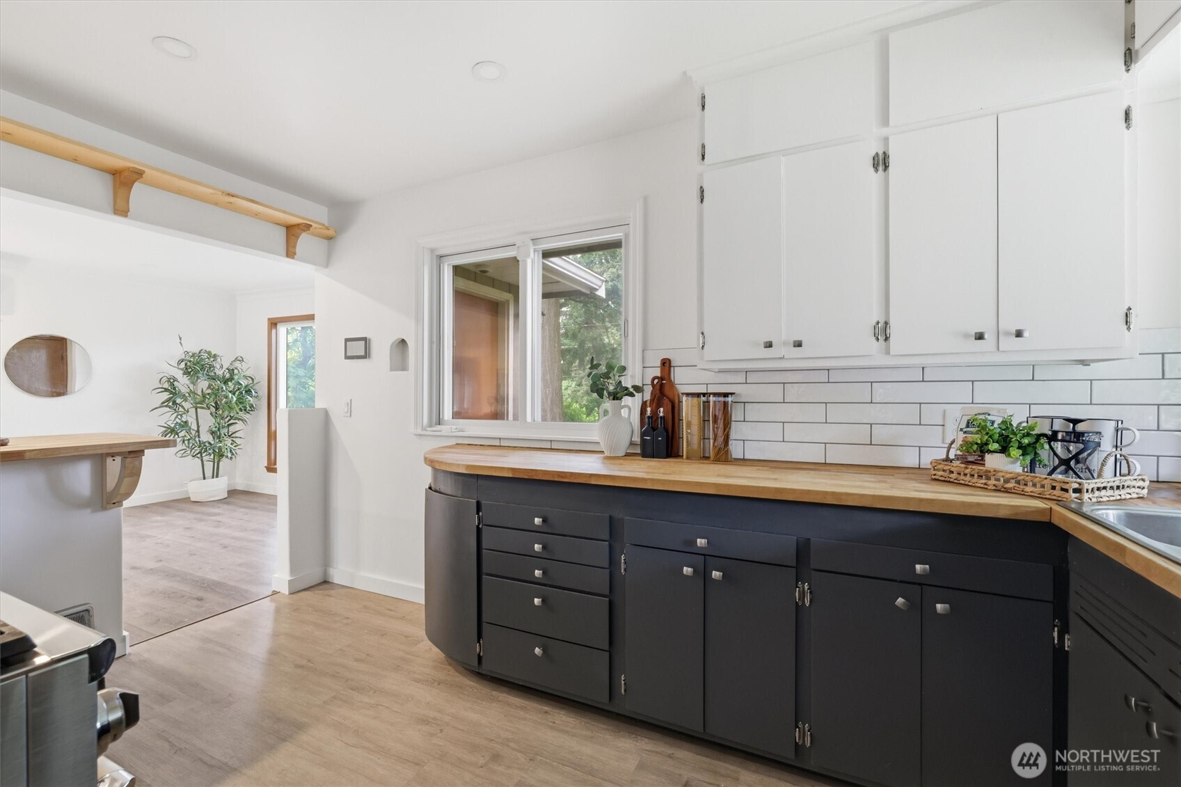 1027 South 124th Street Seattle, WA 98168 - Photo 12 of 39