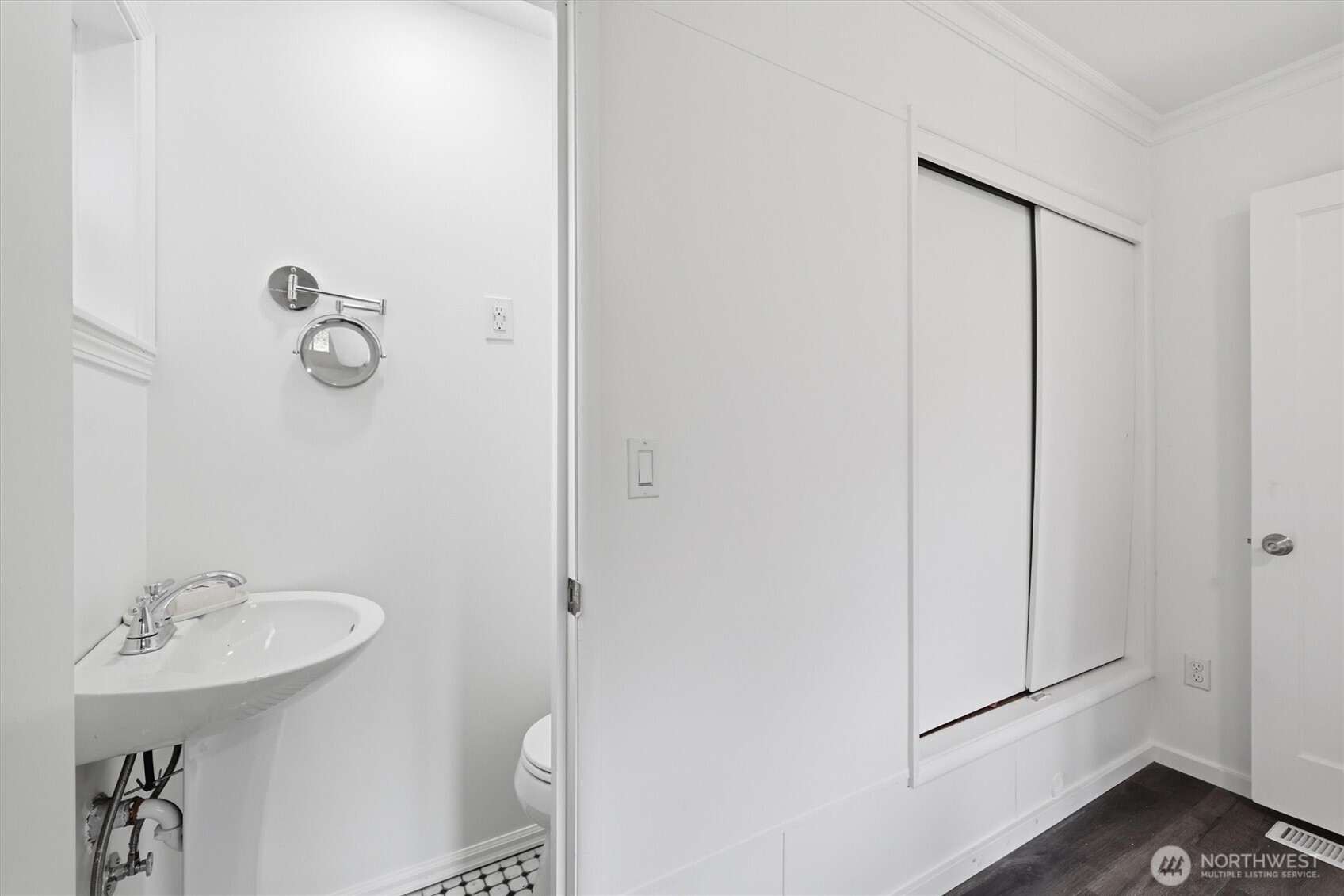 1027 South 124th Street Seattle, WA 98168 - Photo 19 of 39