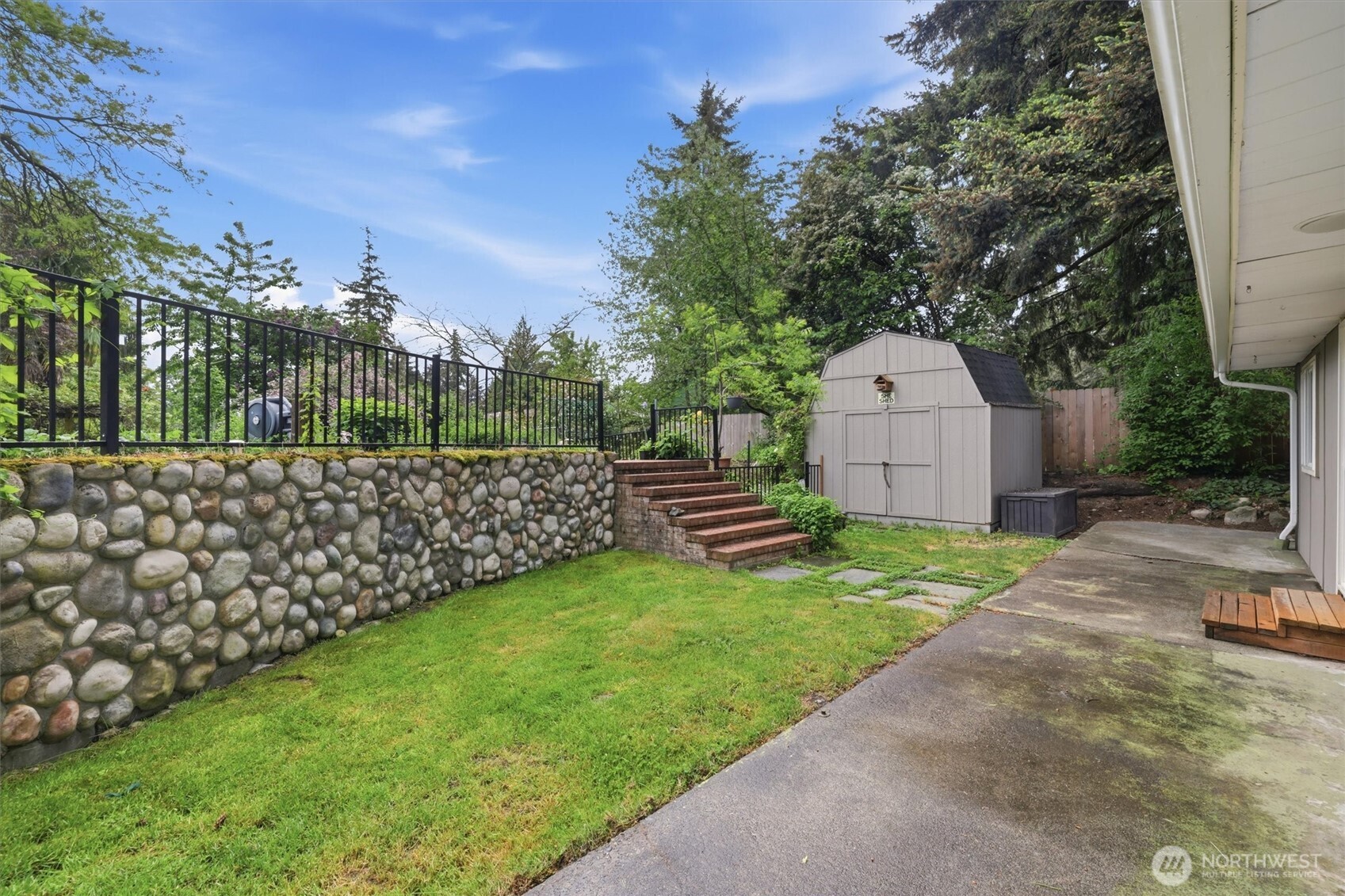 1027 South 124th Street Seattle, WA 98168 - Photo 23 of 39