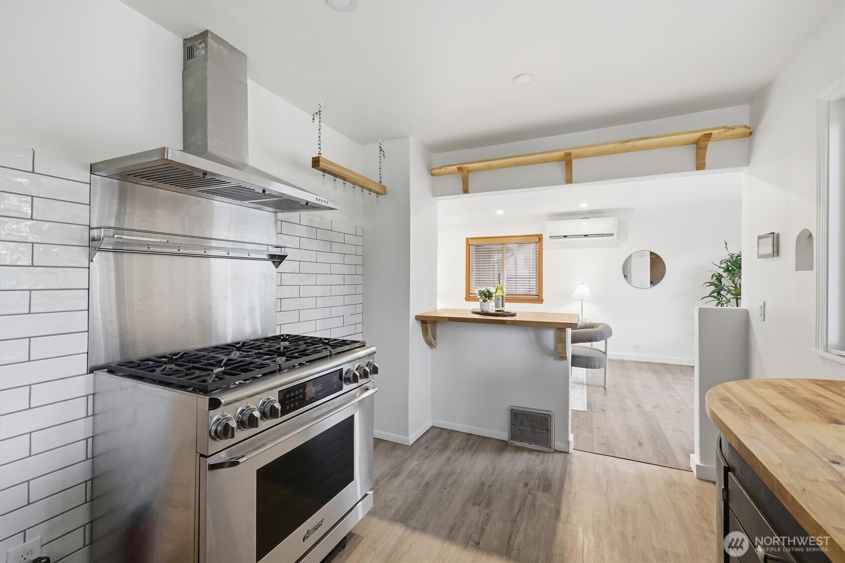 1027 South 124th Street Seattle, WA 98168 - Photo 10 of 39