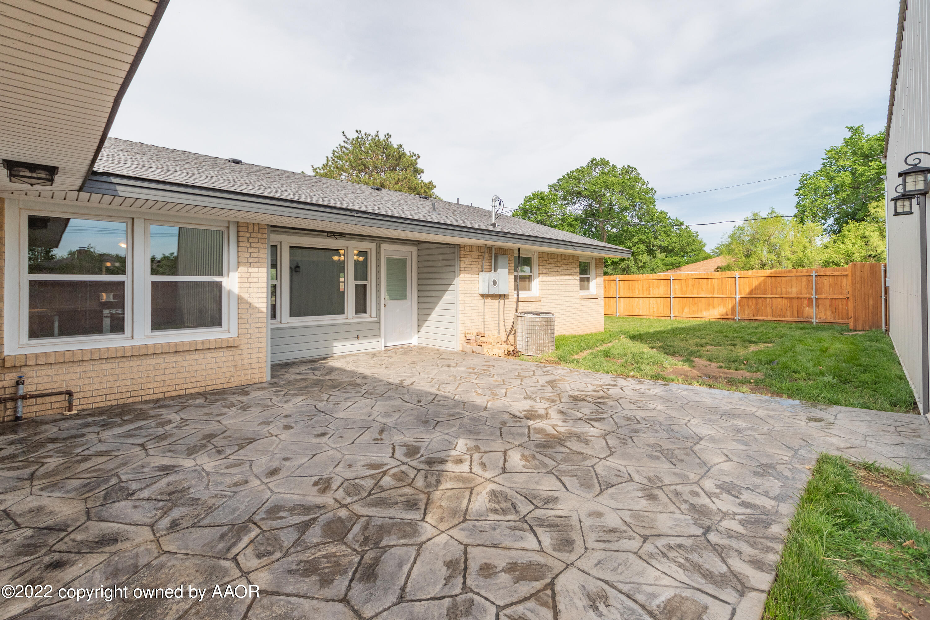 3420 Bristol Road Amarillo, TX 79109 - Photo 23 of 30 backyard 2