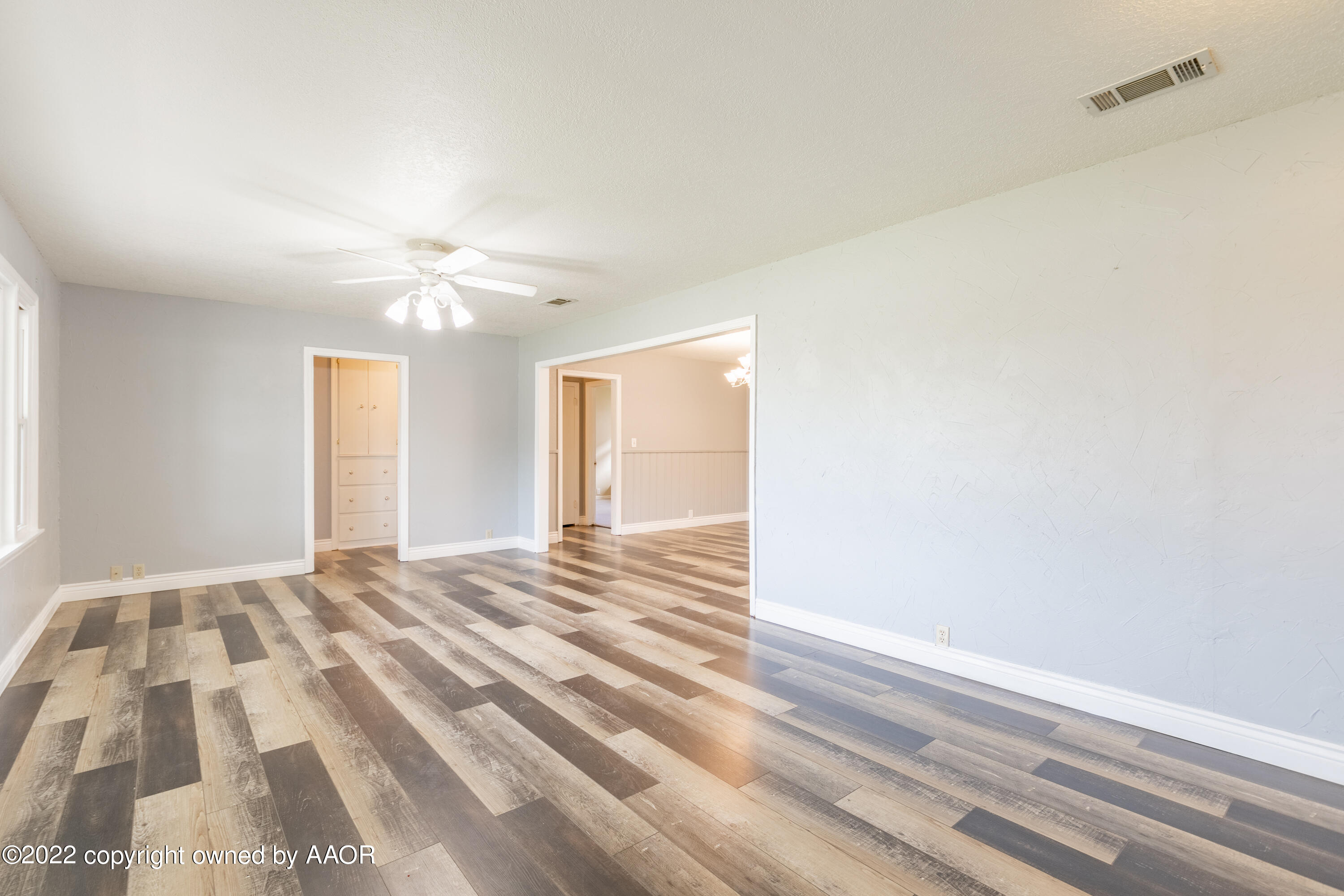 3420 Bristol Road Amarillo, TX 79109 - Photo 5 of 30 living room 1