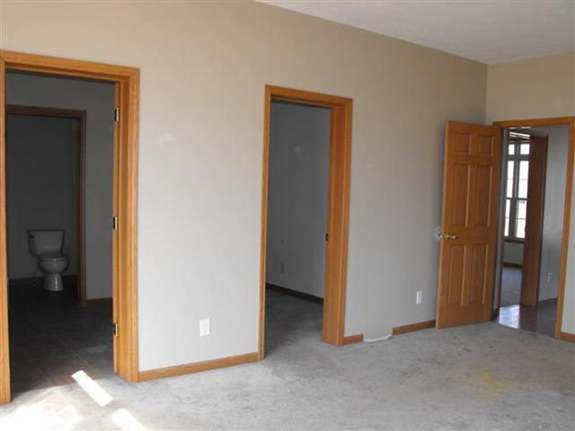 10487 North Grove Road Milford, IN 46542 - Photo 16 of 25 Gallery Image 16