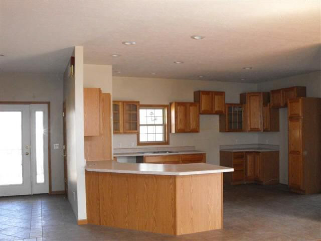 10487 North Grove Road Milford, IN 46542 - Photo 4 of 25 Gallery Image 4