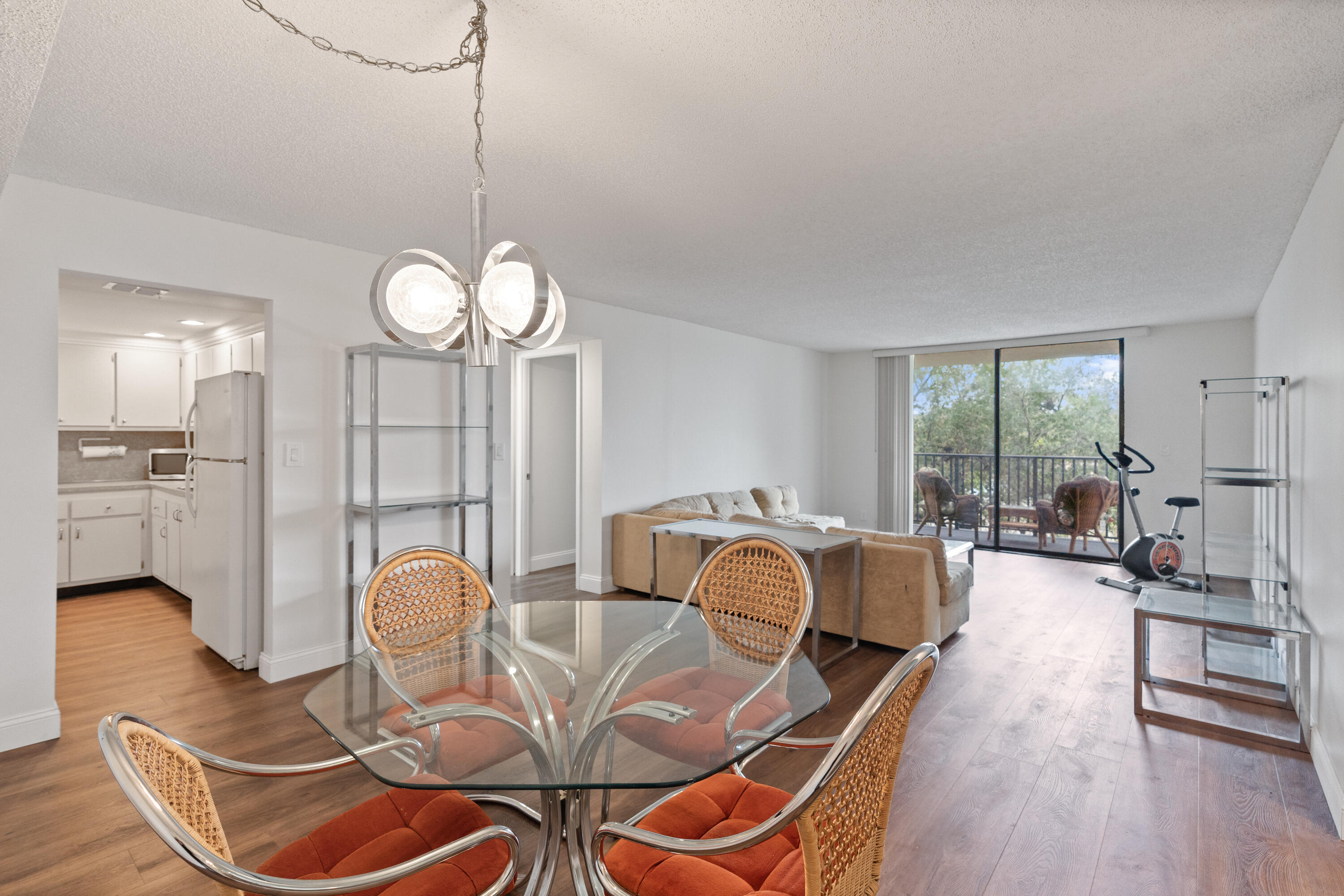 6195 Rock Island Road, Unit 302 Tamarac, FL 33319 - Photo 10 of 21 DSC09278