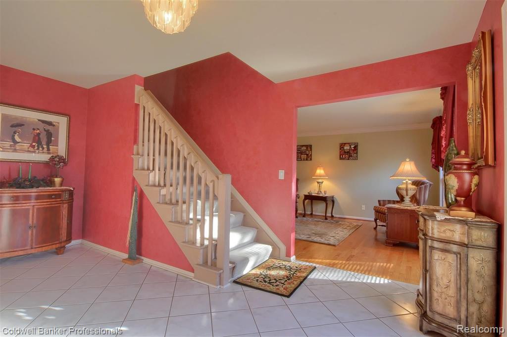 23285 Meridian Road Grosse Ile, MI 48138 - Photo 7 of 53