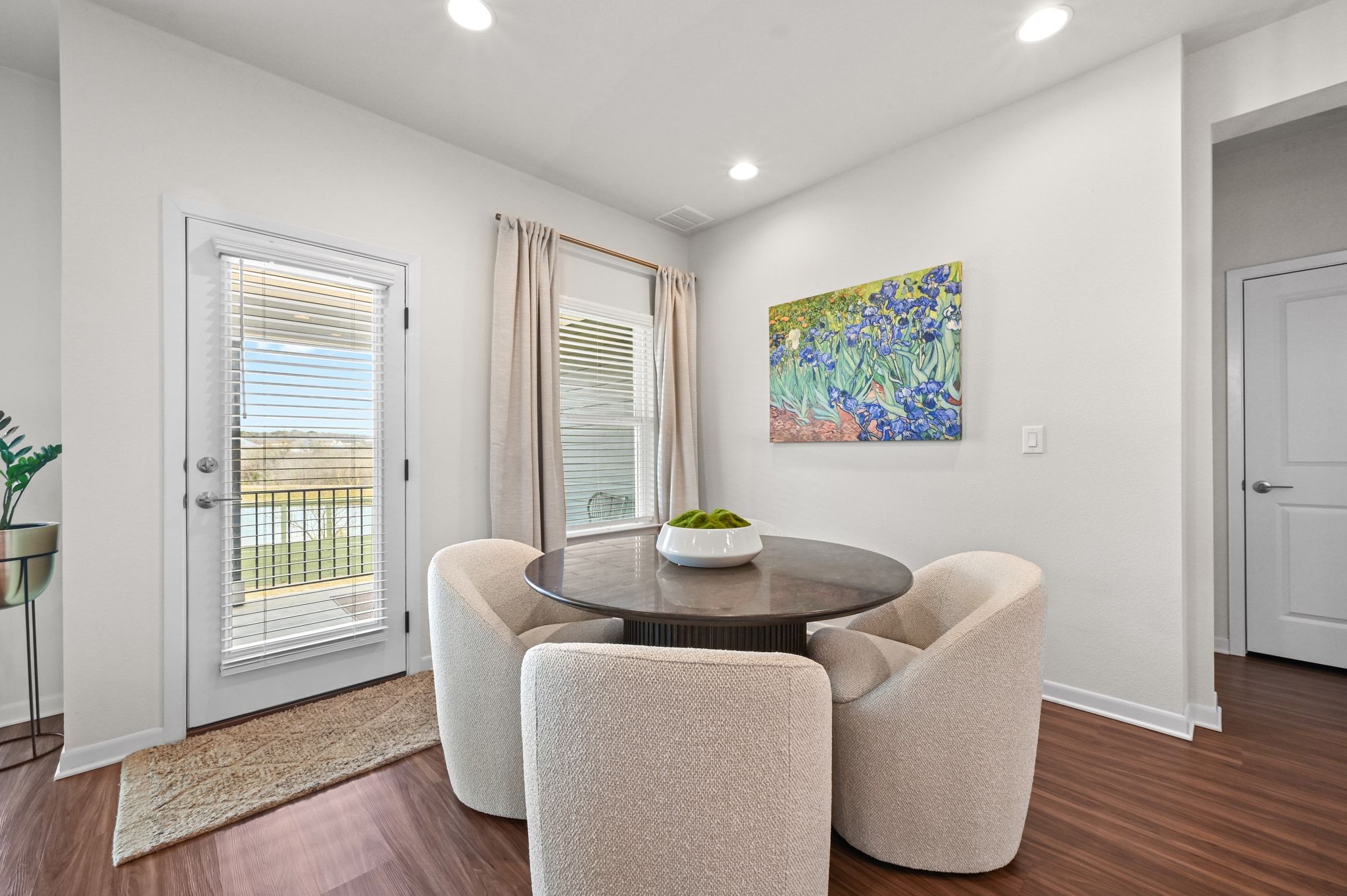 16620 Sumptuous Drive Manor, TX 78653 - Photo 13 of 40 Breakfast nook with access to the backyard and open to kitchen and living room.