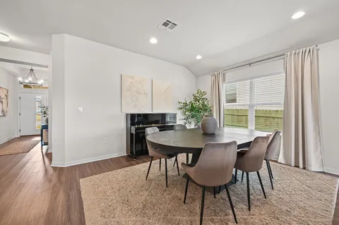 $389,900 | 16620 Sumptuous Drive, Manor, TX 78653