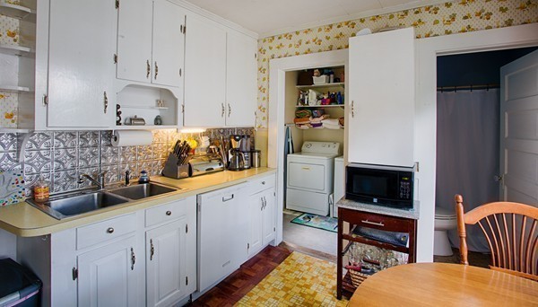 40 County Way Beverly, MA 01915 - Photo 8 of 24 Gallery Image 8