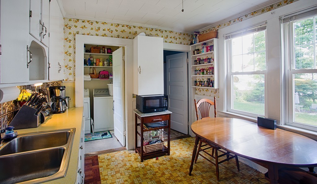 40 County Way Beverly, MA 01915 - Photo 10 of 24 Gallery Image 10