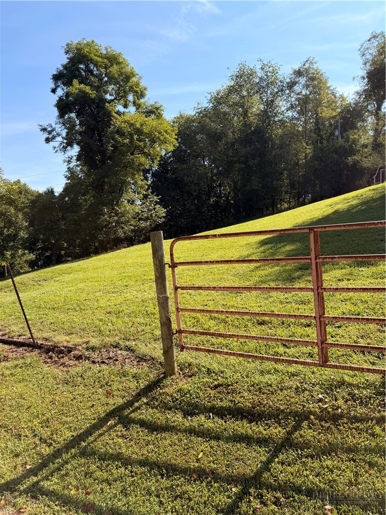 272 Lonmack Road Sparta, NC 28675 - Photo 23 of 34 Gallery Image 23