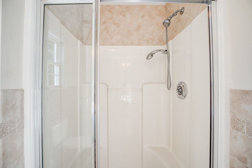 75 Kings View Road Marlborough, MA 01752 - Photo 22 of 39 Gallery Image 22