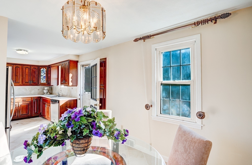 75 Kings View Road Marlborough, MA 01752 - Photo 8 of 39 Gallery Image 8
