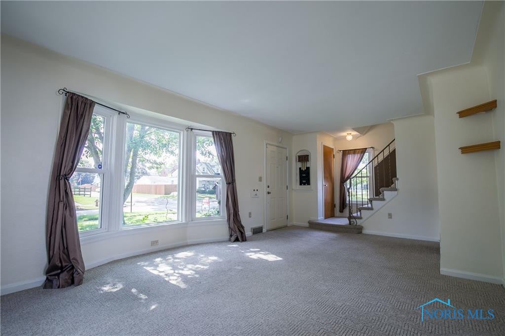 724 Waybridge Road Toledo, OH 43612 - Photo 5 of 28 Gallery Image 5